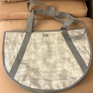 Thirty One - Round Utility Tote - Desert Dash